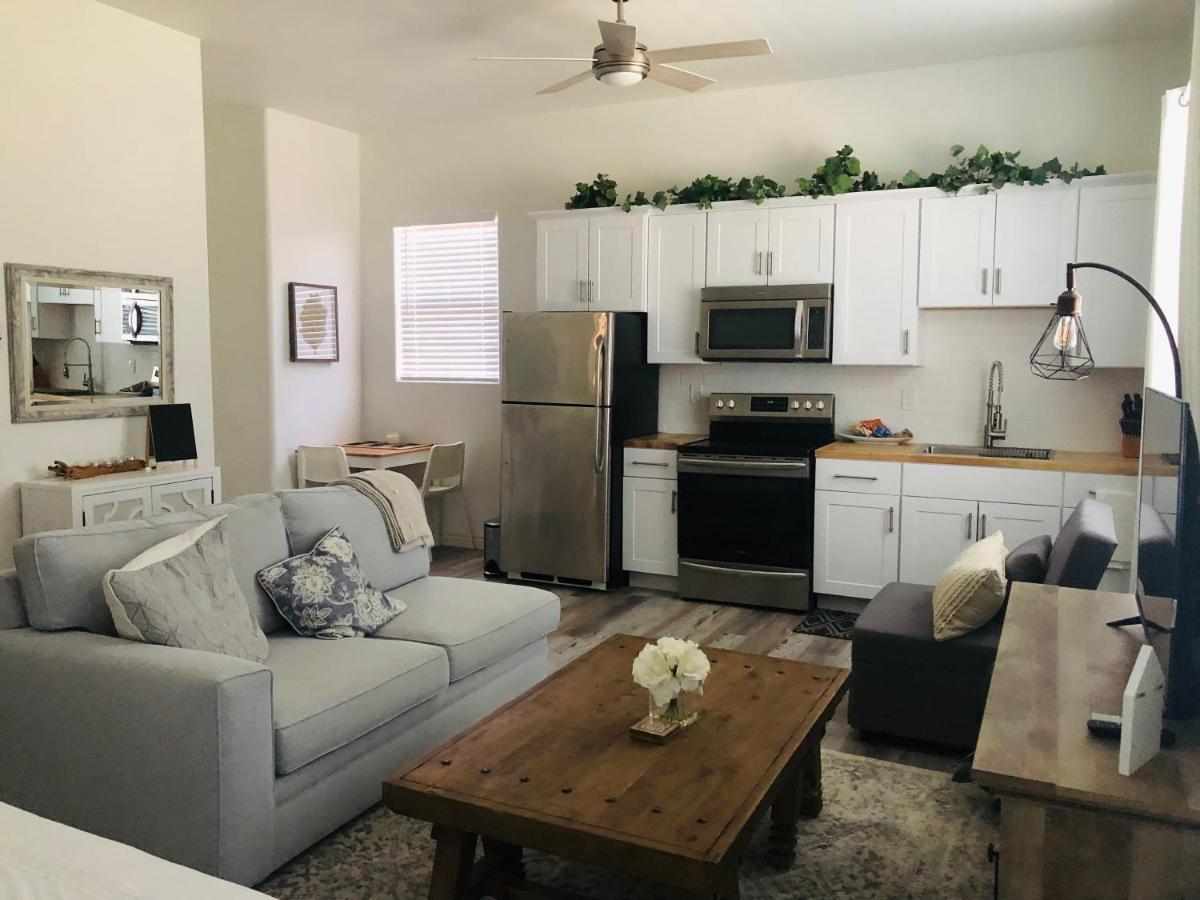 Beautiful Private Casita/Guesthouse W/ Kitchen, Access To Pool/Spa 굿이어 외부 사진
