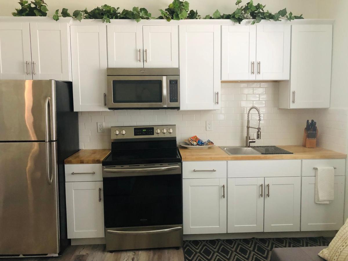 Beautiful Private Casita/Guesthouse W/ Kitchen, Access To Pool/Spa 굿이어 외부 사진